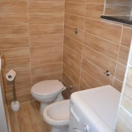 شقة Alex Guest House. نابولي