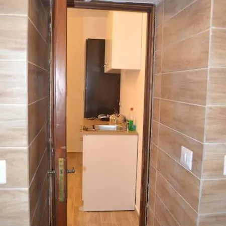 شقة Alex Guest House.