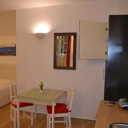 Alex Guest House. شقة نابولي