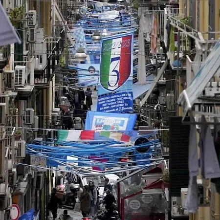 شقة Alex Guest House. نابولي